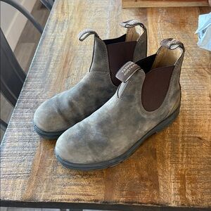 Blundstone Men's Distressed Gray Chelsea Boots